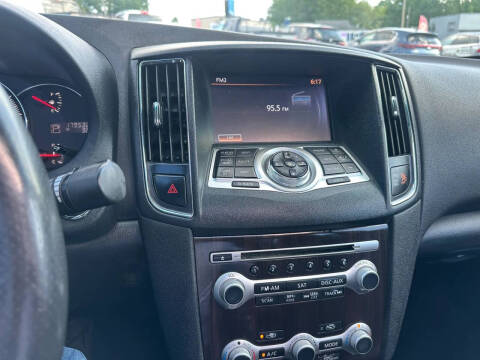 2014 Nissan Maxima