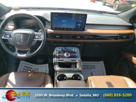 2022 Lincoln Nautilus Reserve