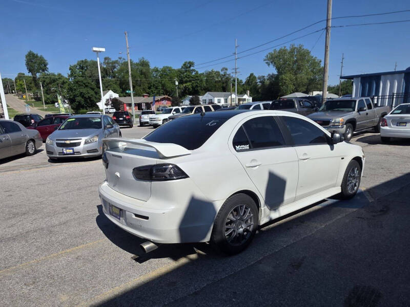 2017 Mitsubishi Lancer ES