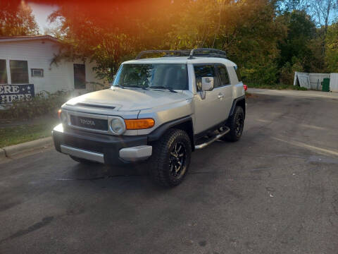 2007 Toyota FJ Cruiser for sale at TR MOTORS in Gastonia NC