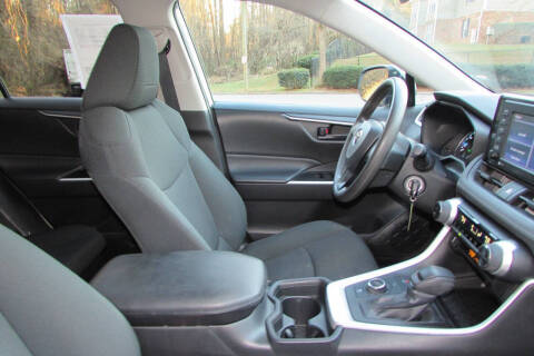 2020 Toyota RAV4 Hybrid LE