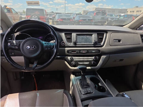 2017 Kia Sedona LX