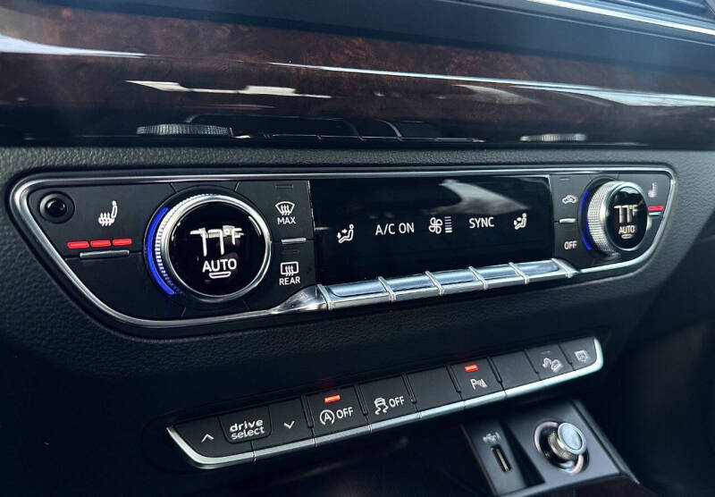 2018 Audi Q5 2.0T quattro Premium Plus