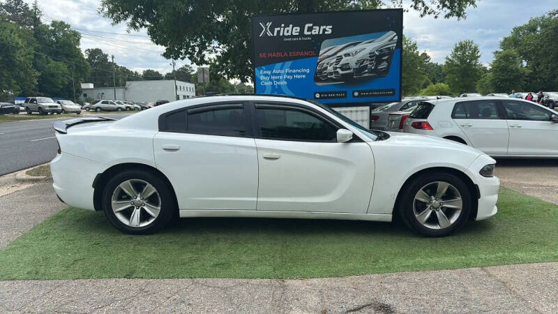 2016 Dodge Charger SXT
