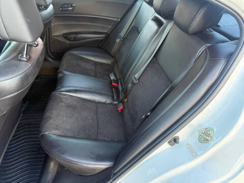 2016 Acura ILX w/Tech w/A-SPEC