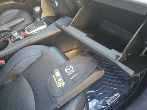 2015 Mazda MAZDA3 s Grand Touring