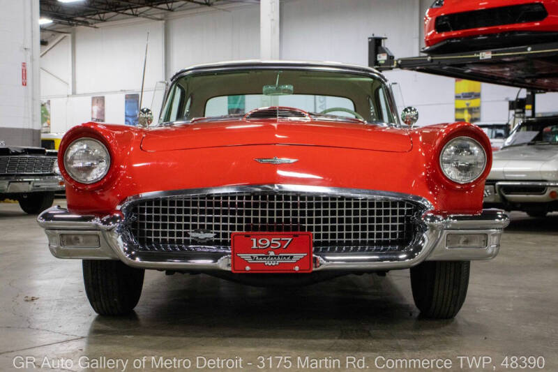 1957 Ford Thunderbird