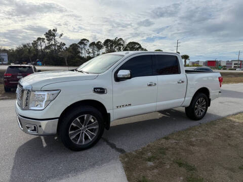 2017 Nissan Titan SV