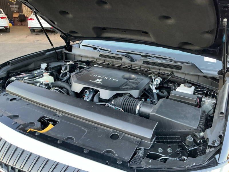 2025 Infiniti QX80 Luxe