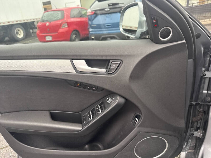 2016 Audi A4 2.0T quattro Premium Plus