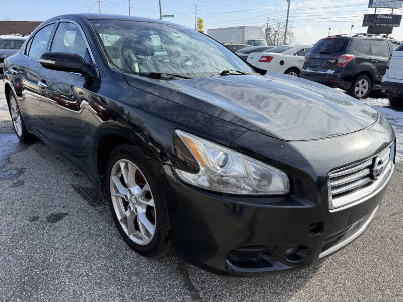 2012 Nissan Maxima SV's photo