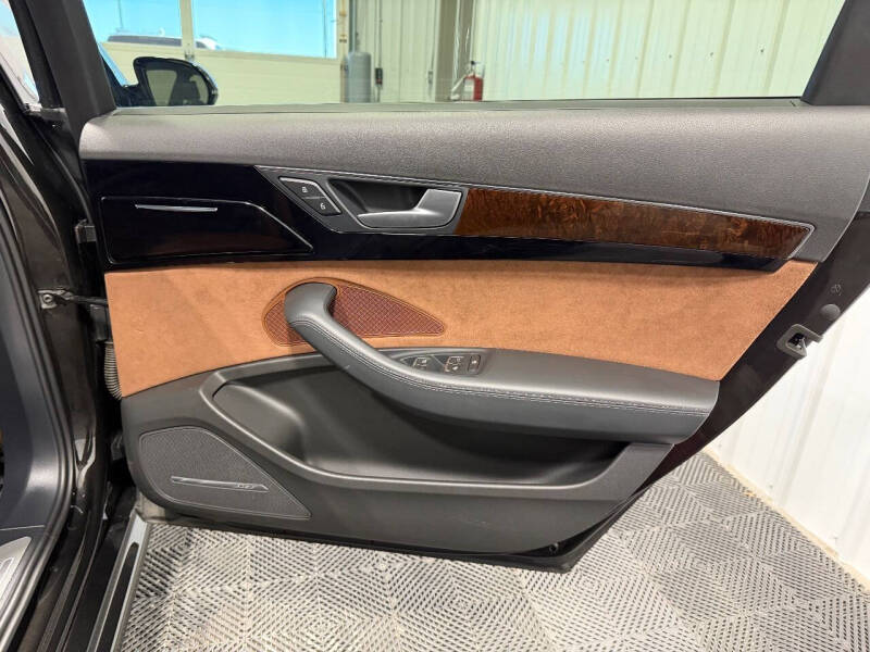 2017 Audi A8 L 4.0T quattro Sport