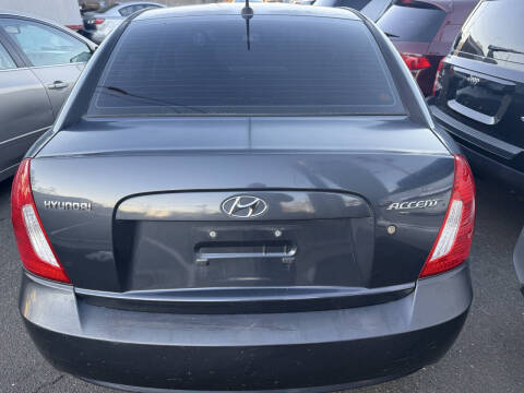 2009 Hyundai Accent GLS