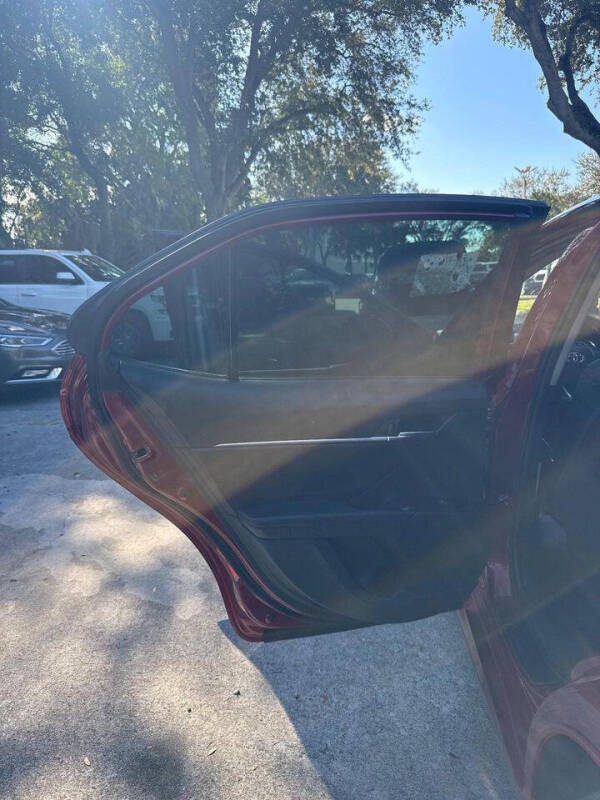 2020 Toyota Camry Hybrid LE