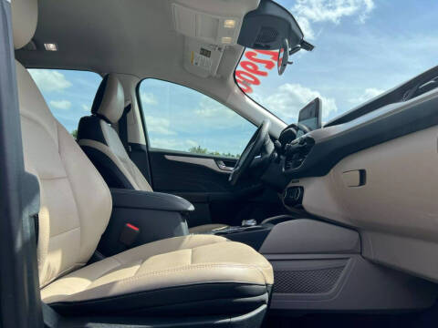 2021 Ford Escape Hybrid SEL