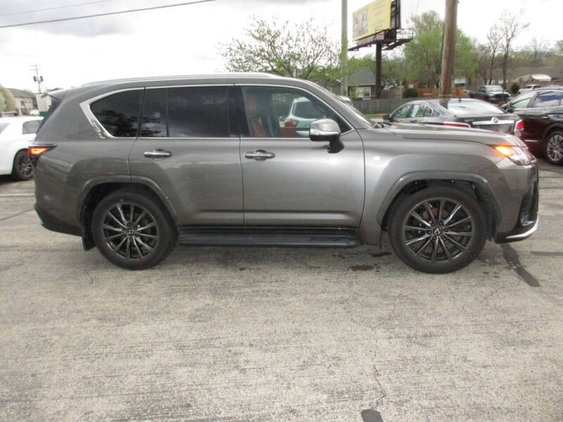 2023 Lexus LX 600 F SPORT Handling