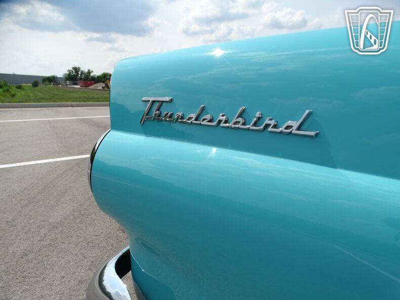 1955 Ford Thunderbird
