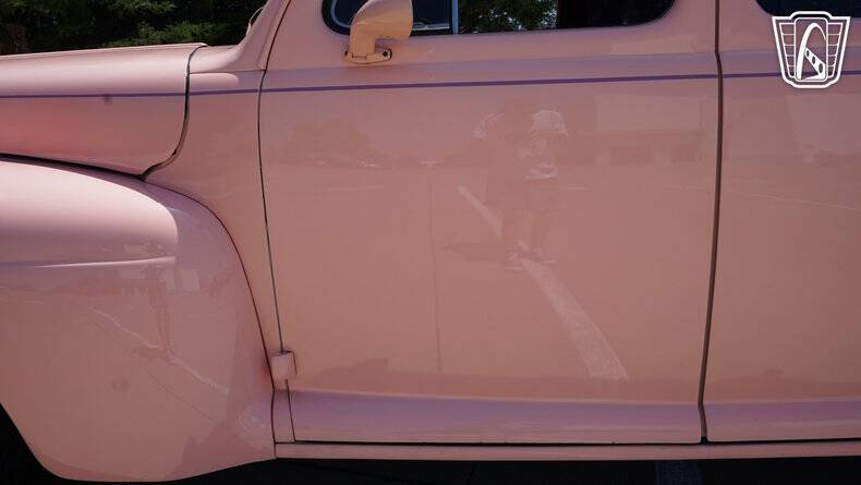 1947 Ford Customline
