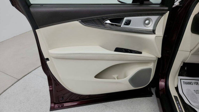 2020 Lincoln Nautilus Black Label