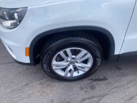 2017 Volkswagen Tiguan 2.0T S 4Motion