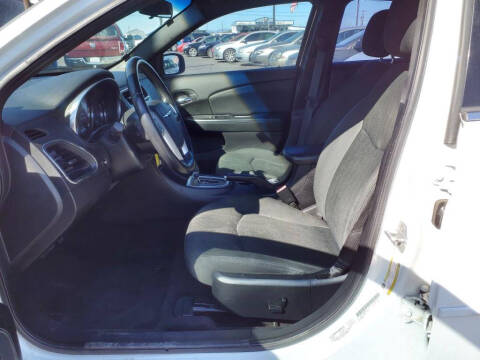 2011 Chrysler 200 Touring