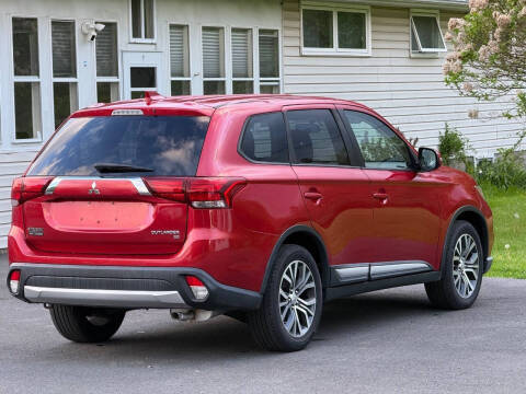 2017 Mitsubishi Outlander SE