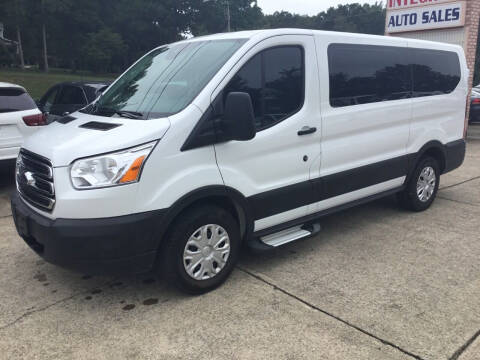ford transit 150 xlt passenger van