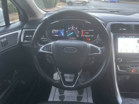 2017 Ford Fusion Hybrid SE