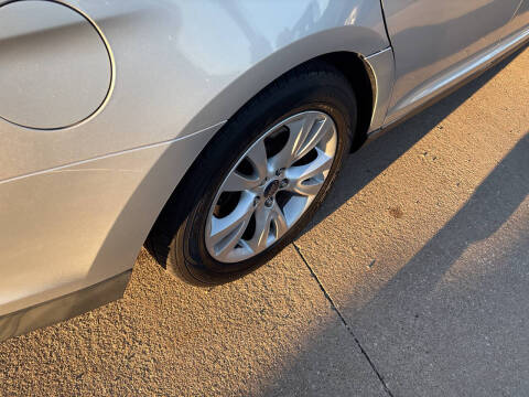 2012 Ford Taurus SEL