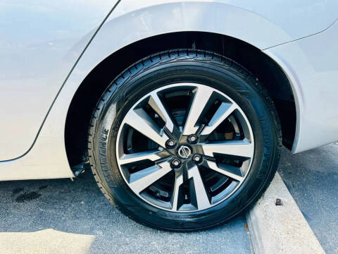 2021 Nissan Versa SV