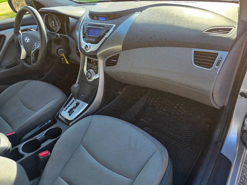 2011 Hyundai Elantra GLS