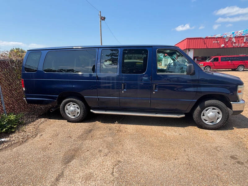 2012 Ford E-Series E-350 SD XLT