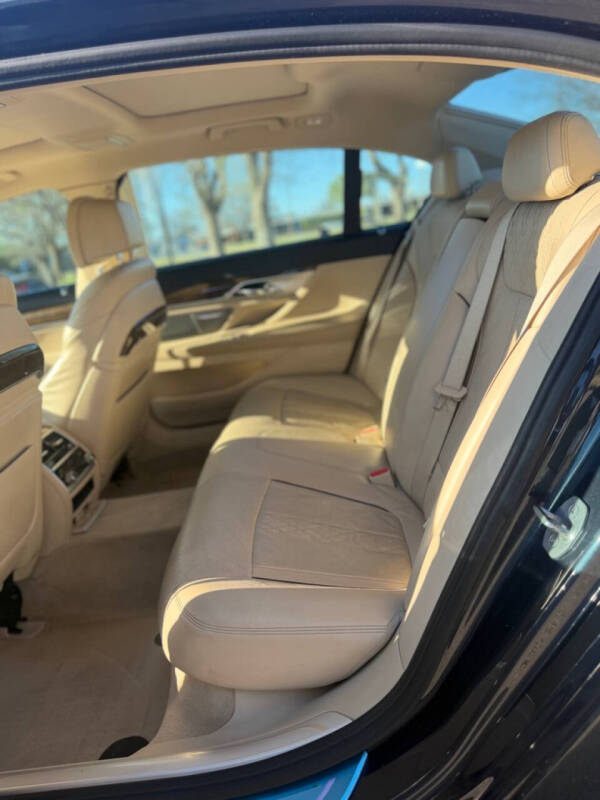 2016 BMW 7 Series 740i