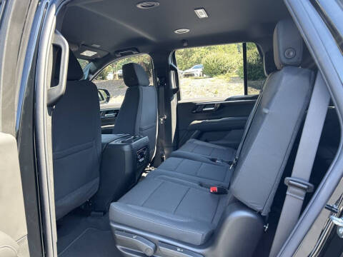 2025 Chevrolet Tahoe LS