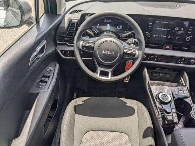 2024 Kia Sportage Hybrid LX