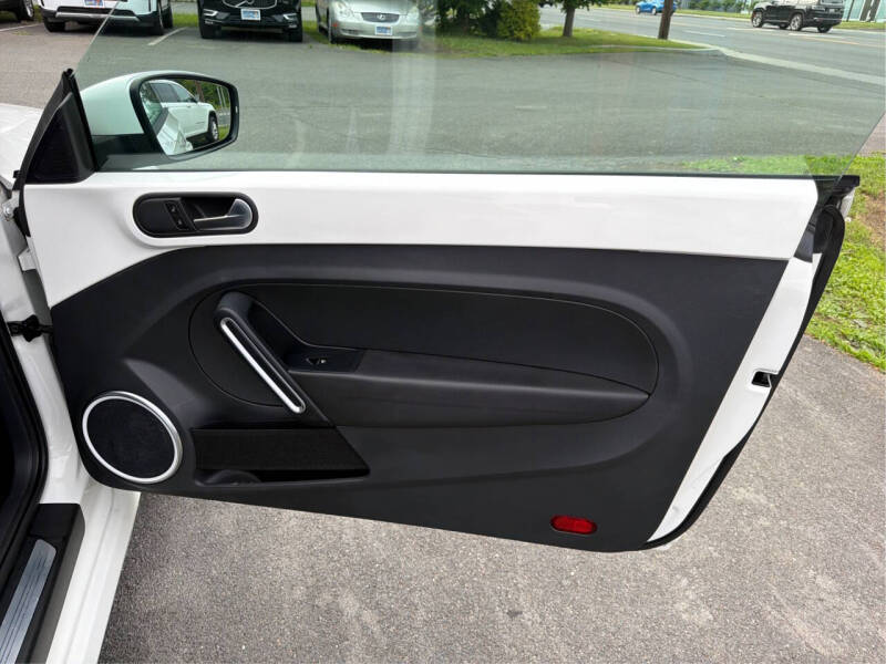 2012 Volkswagen Beetle
