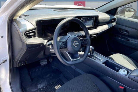 2025 Nissan Kicks S