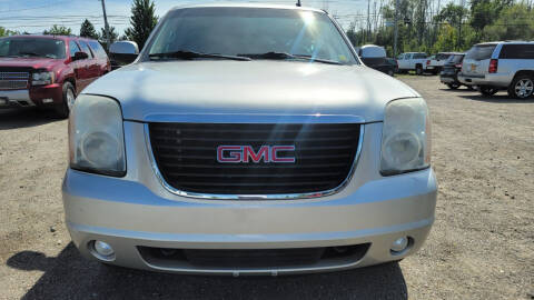 2011 GMC Yukon SLE