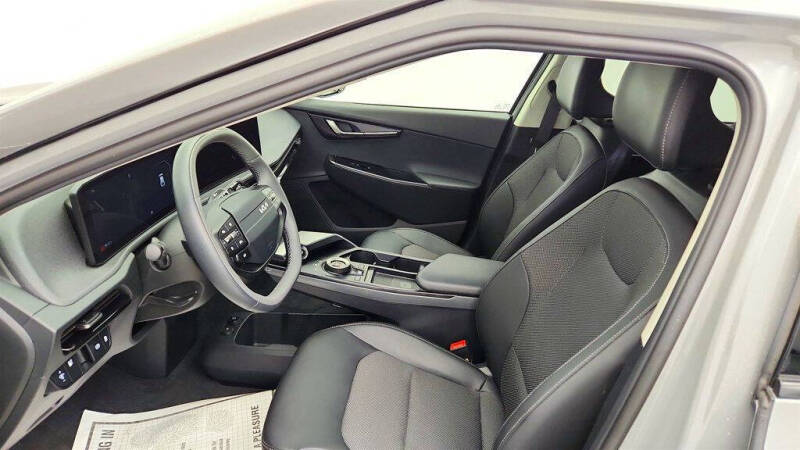 2025 Kia EV6 Light Long Range