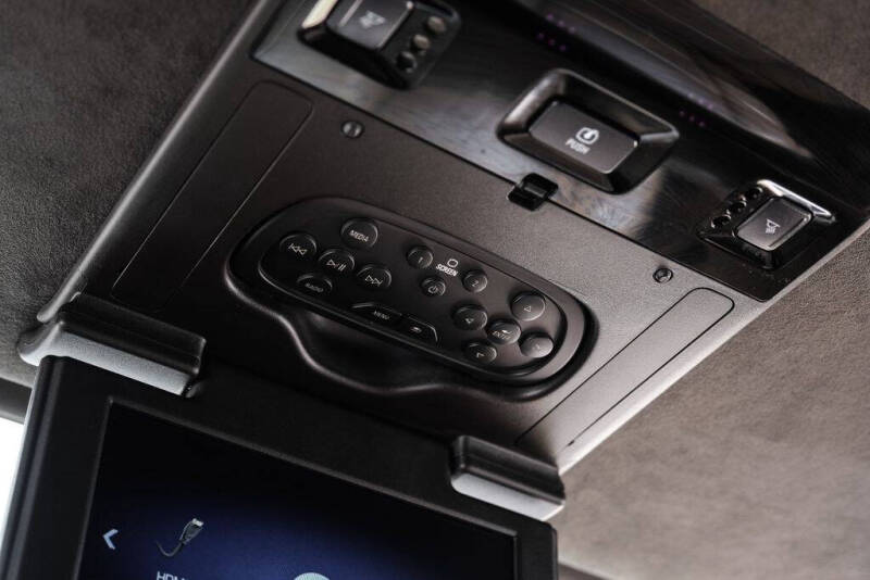 2019 Cadillac Escalade Platinum