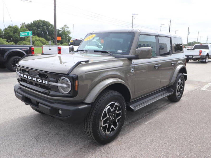 2026 Ford Bronco Outer Banks