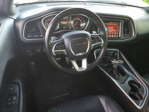 2016 Dodge Challenger R/T Plus