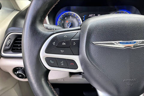 2017 Chrysler Pacifica Touring-L