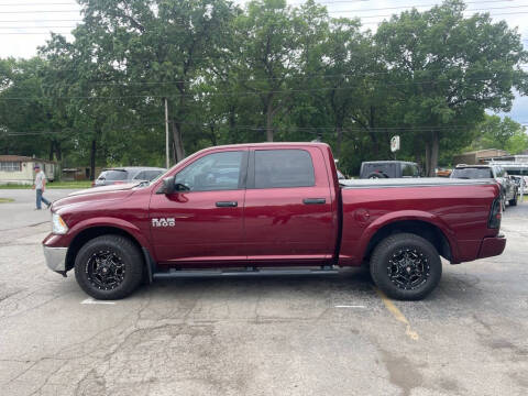 2016 RAM 1500 SLT