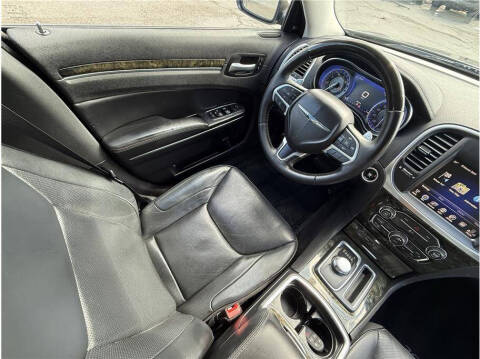 2016 Chrysler 300 C