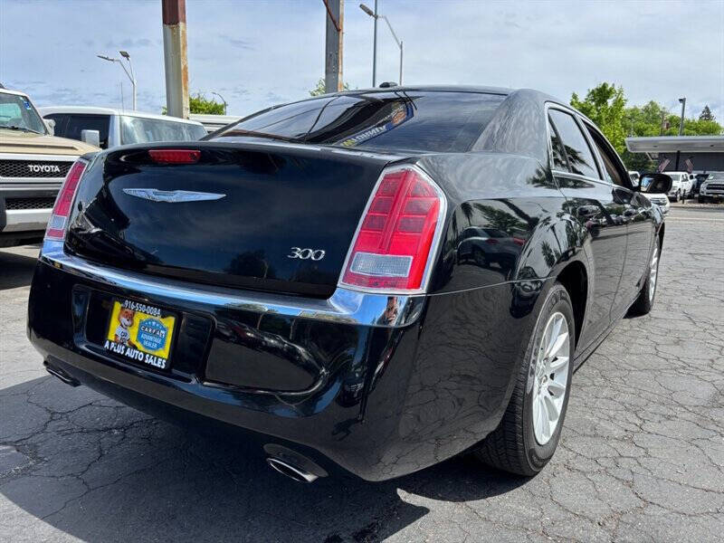 2013 Chrysler 300