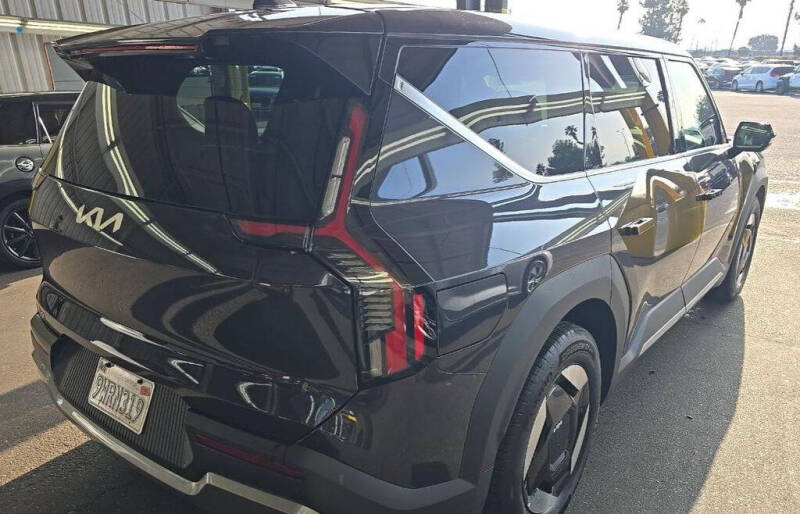 2026 Kia EV9 Light Long Range