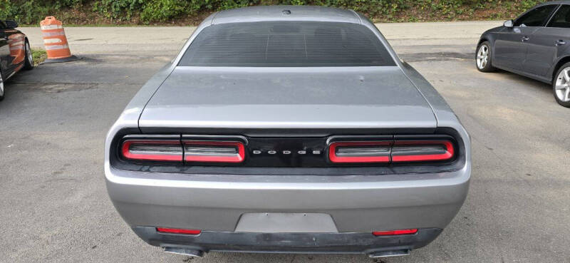 2015 Dodge Challenger SXT