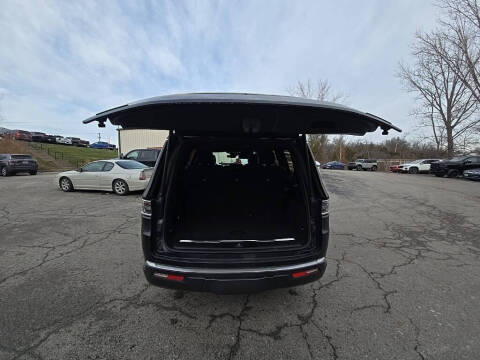 2022 Jeep Grand Wagoneer Series III