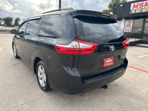 2015 Toyota Sienna LE 8-Passenger